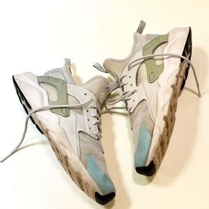 Nike Air Huarache Run Ultra GS White, Blue, Gray. Running Shoes Women's 8.5 (7Y)